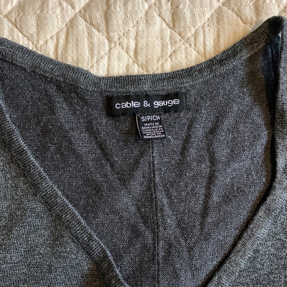 Womens grey sweater - Picture 4 of 5